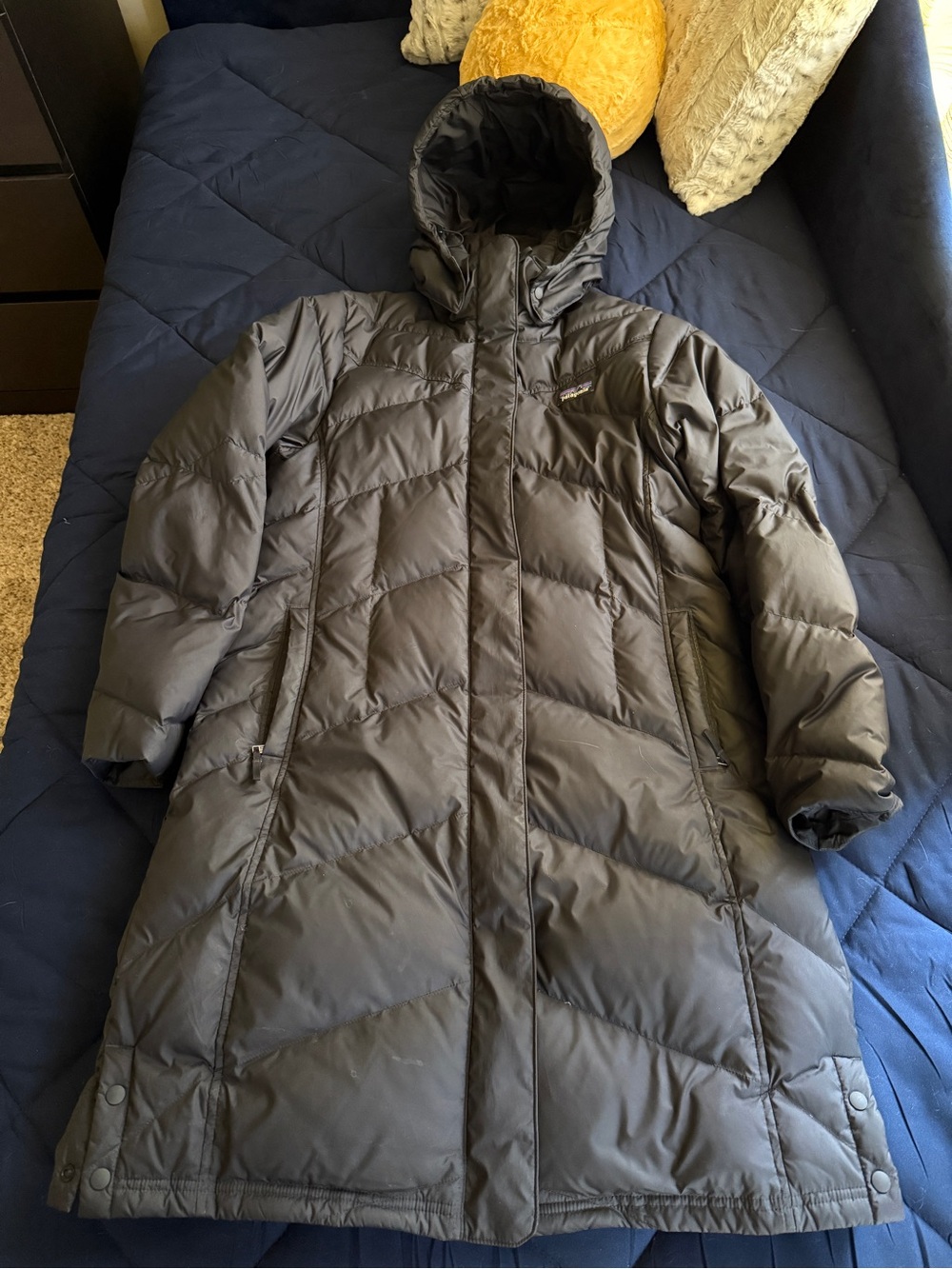 Patagonia Women’s Long Down Puffer Jacket with Hood - Black Large